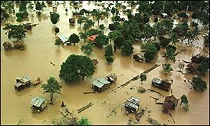L'uragano Mitch ha causato inondazioni senza precedenti in Honduras e Nicaragua